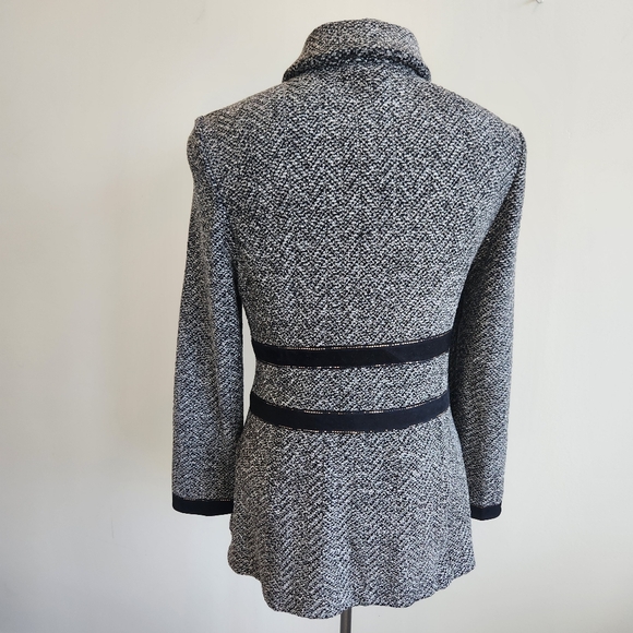 St John Marie Gray Soft Wool Blend Prep Jacket Knit Blazer Classic Luxury Size 8 - Picture 2 of 16